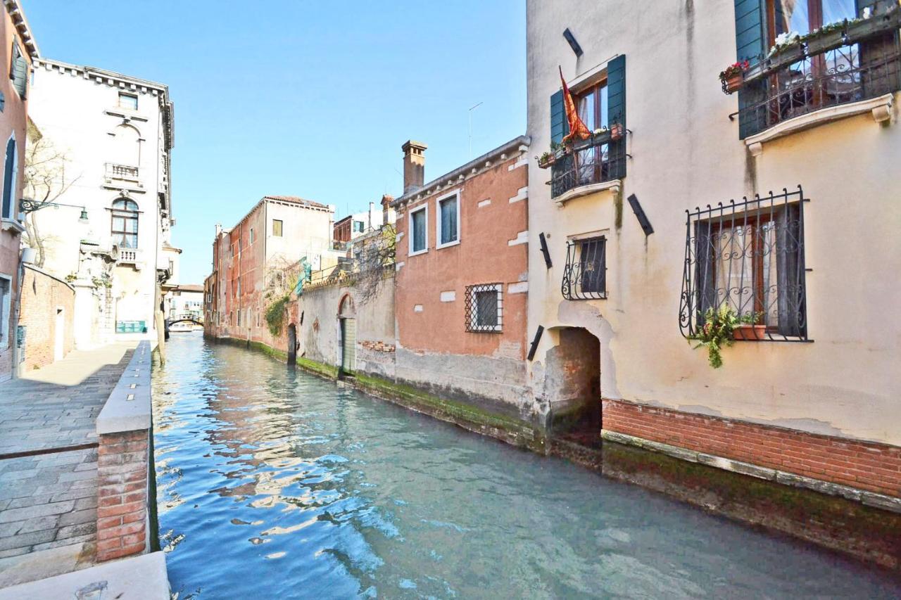San Barnaba On The Canal Венеція Екстер'єр фото