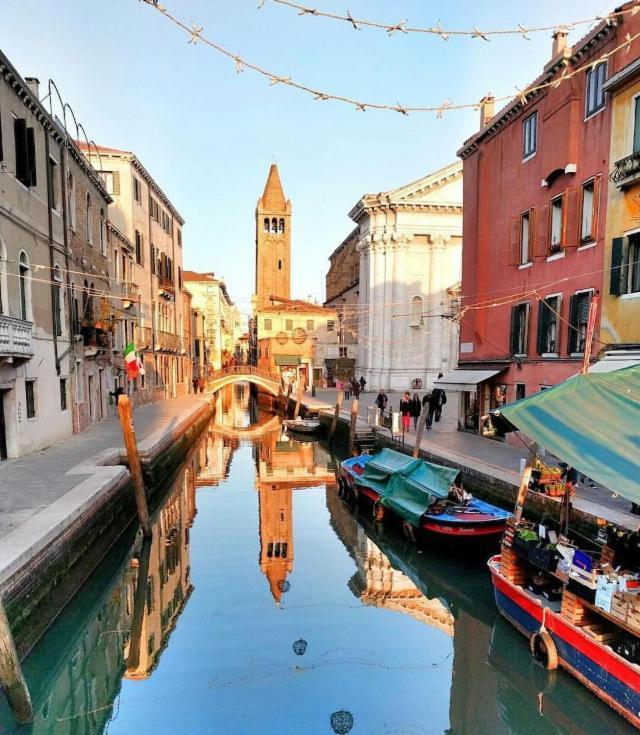 San Barnaba On The Canal Венеція Екстер'єр фото